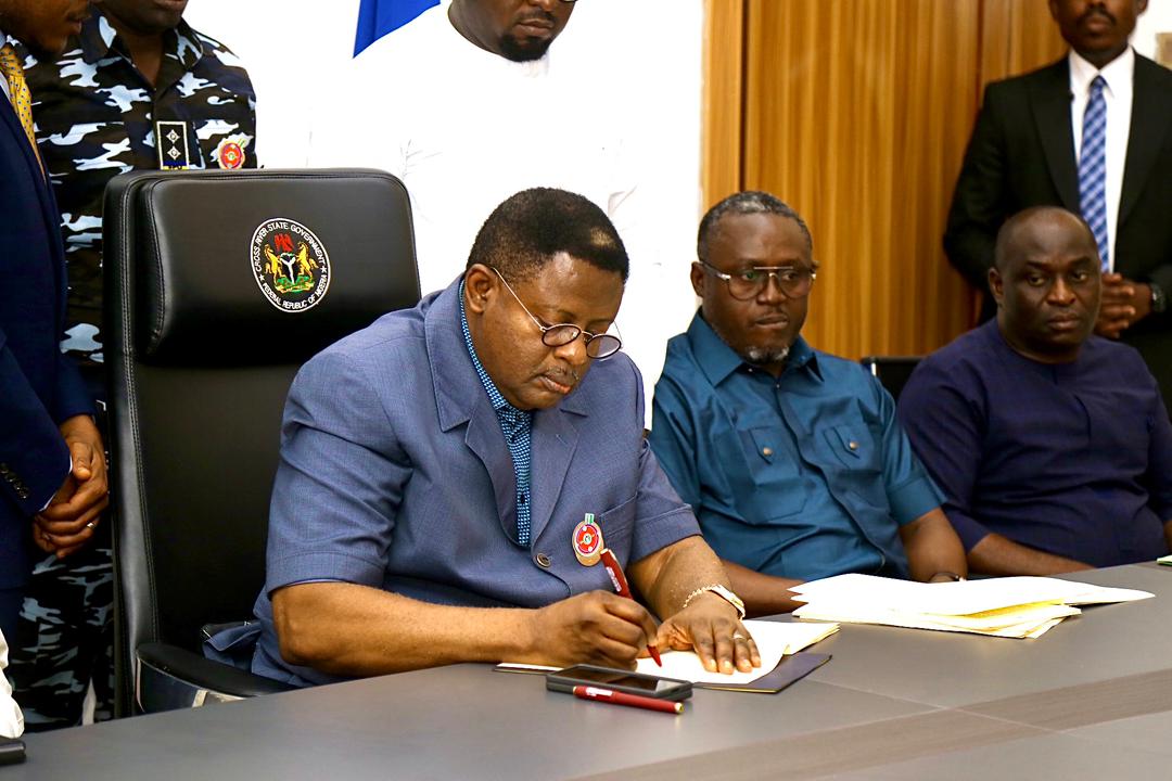 JUST IN: Gov Otu Signs N296bn Budget Into Law