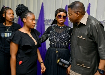 Governor Bassey Otu (Right) with late Prince Offiong Effiwatt's family