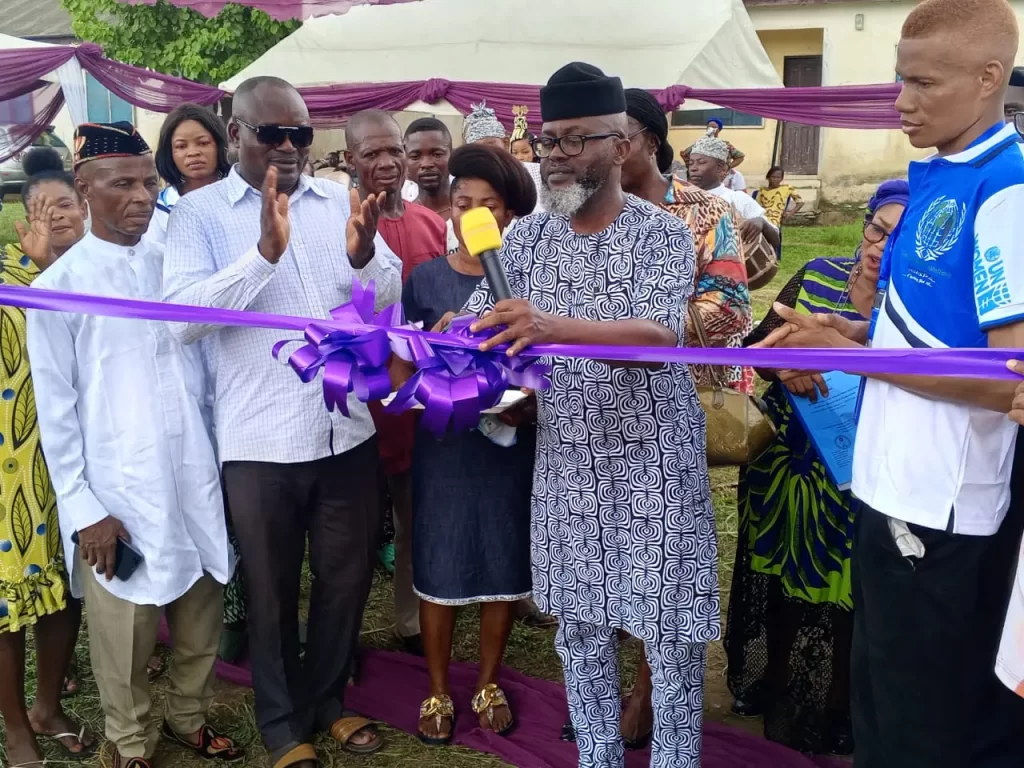 Senator Ita-Giwa inaugurates garri processing plant for Bakassi IDPs