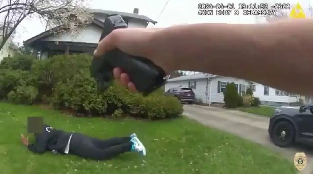 VIDEO: Previously fired Akron police officer shoots 15-year-old boy