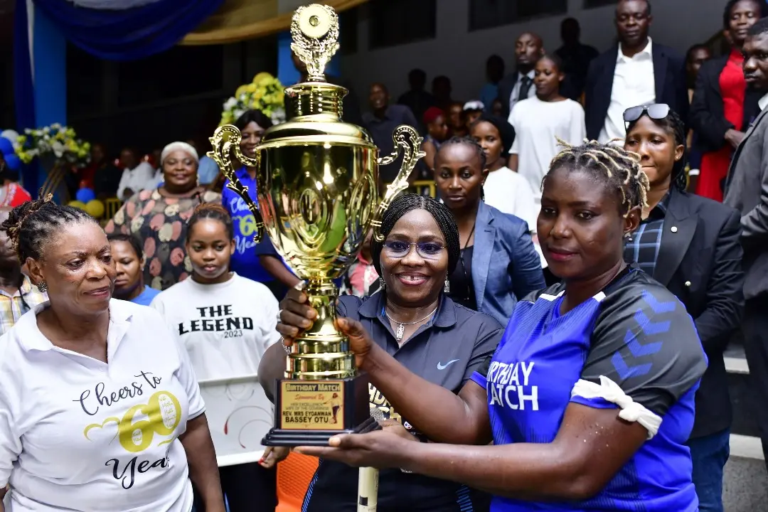 Market women honour Cross River Governor’s wife at 60