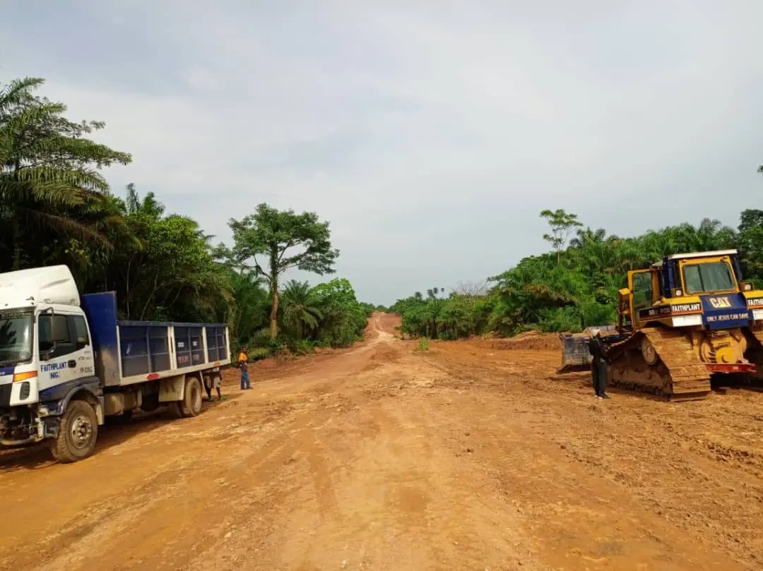 Gov Otu flags off construction of 29.87km Oban-Nsan road