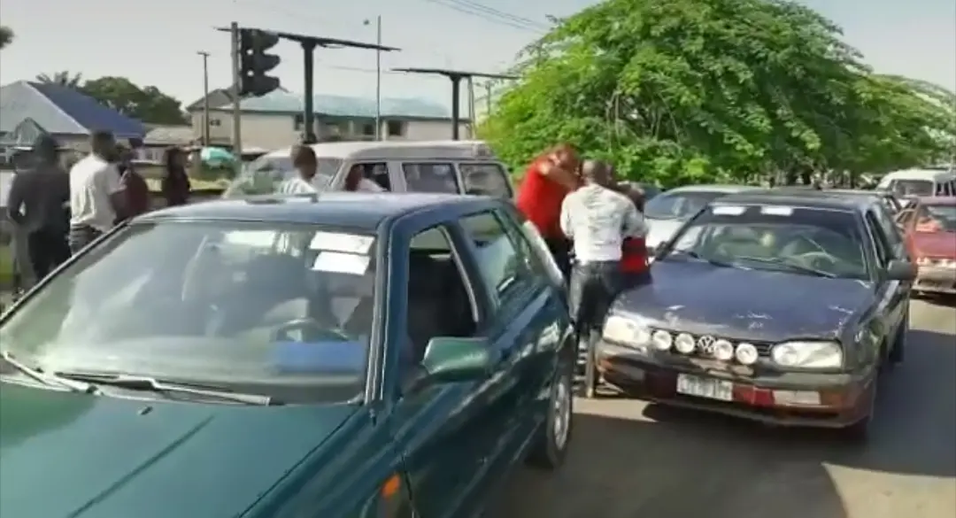 Driver runs mad after dropping passengers in Calabar