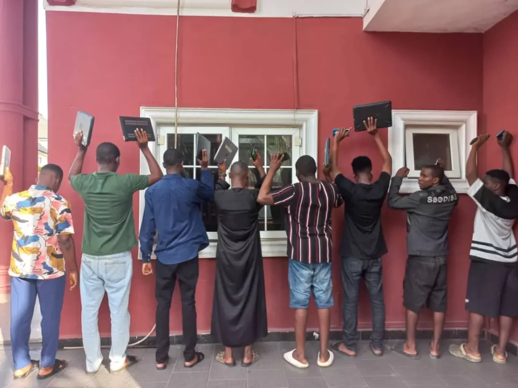EFCC arrests 29 suspected internet fraudsters in Abuja, 8 in Uyo