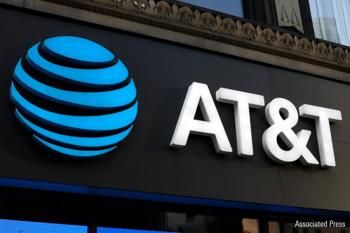 AT&T pays hackers $370,000 to delete leaked data