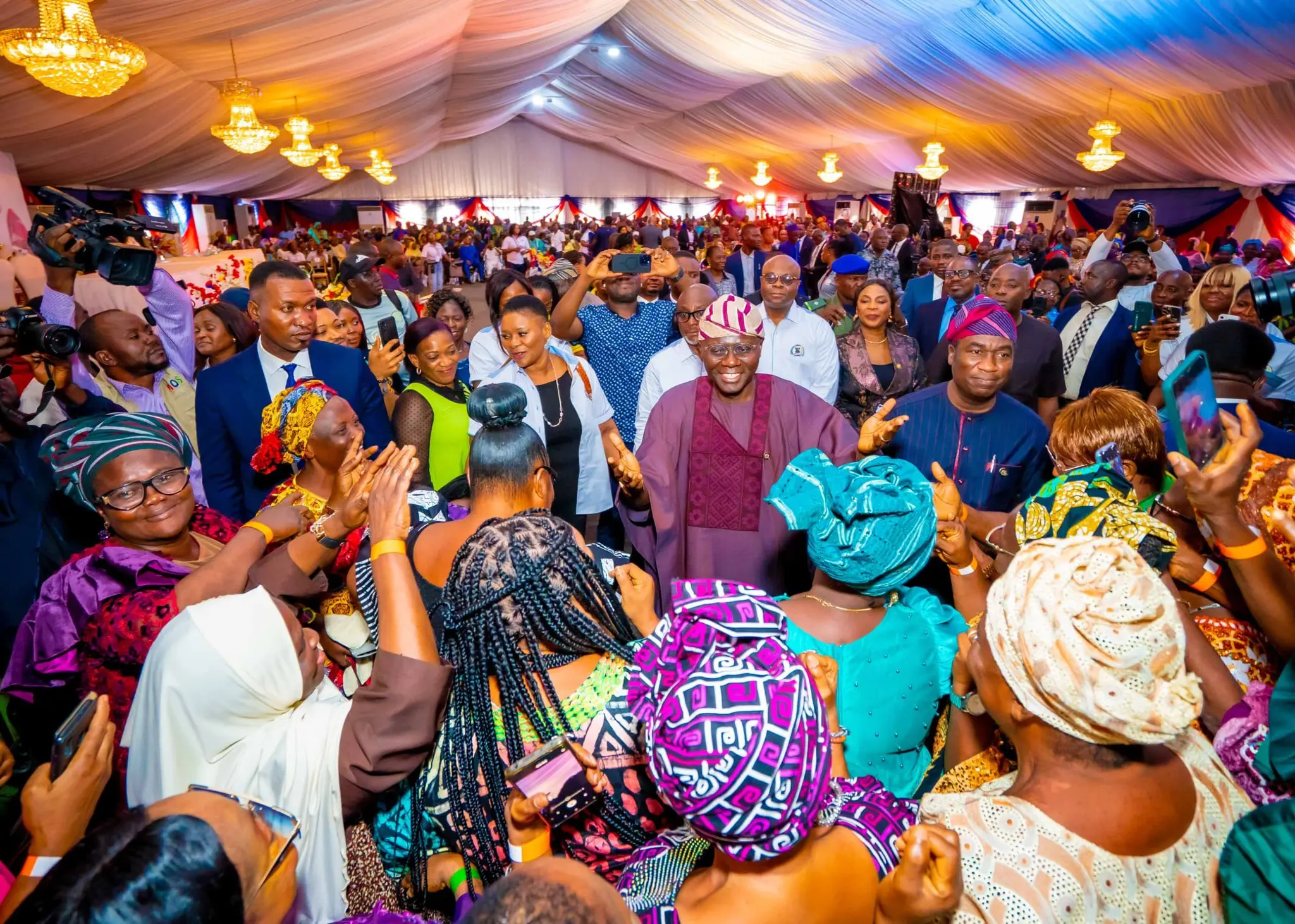 Gov Sanwo-Olu clears pension backlog of 3,013 retirees