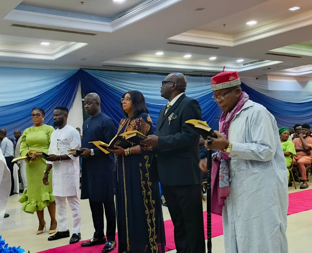 Gov Otu inaugurates C’River Traditional Rulers Council chairman, 6 other bodies