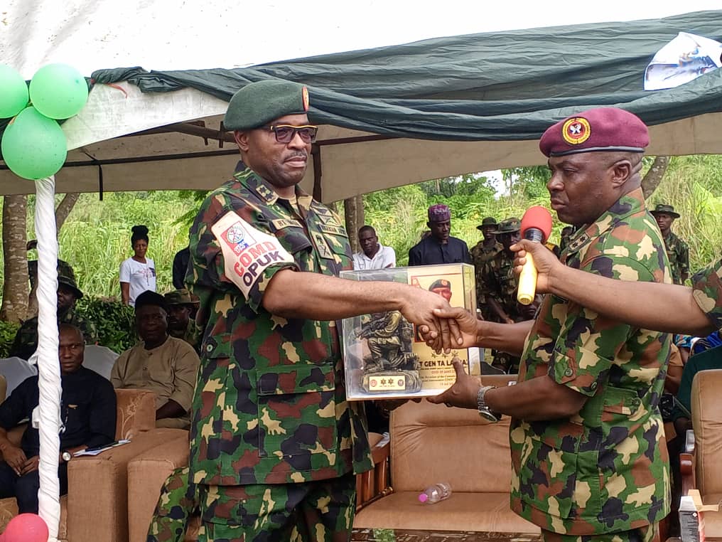 COAS deepens civil-military relationship, inaugurates 70,000-litre water project in Alesi