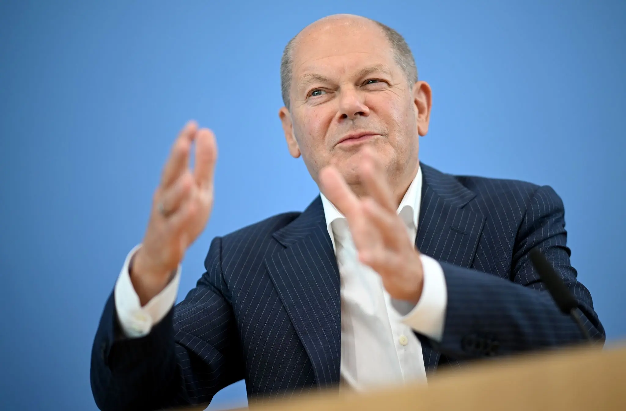 Scholz vows to keep border controls to curb illegal migration