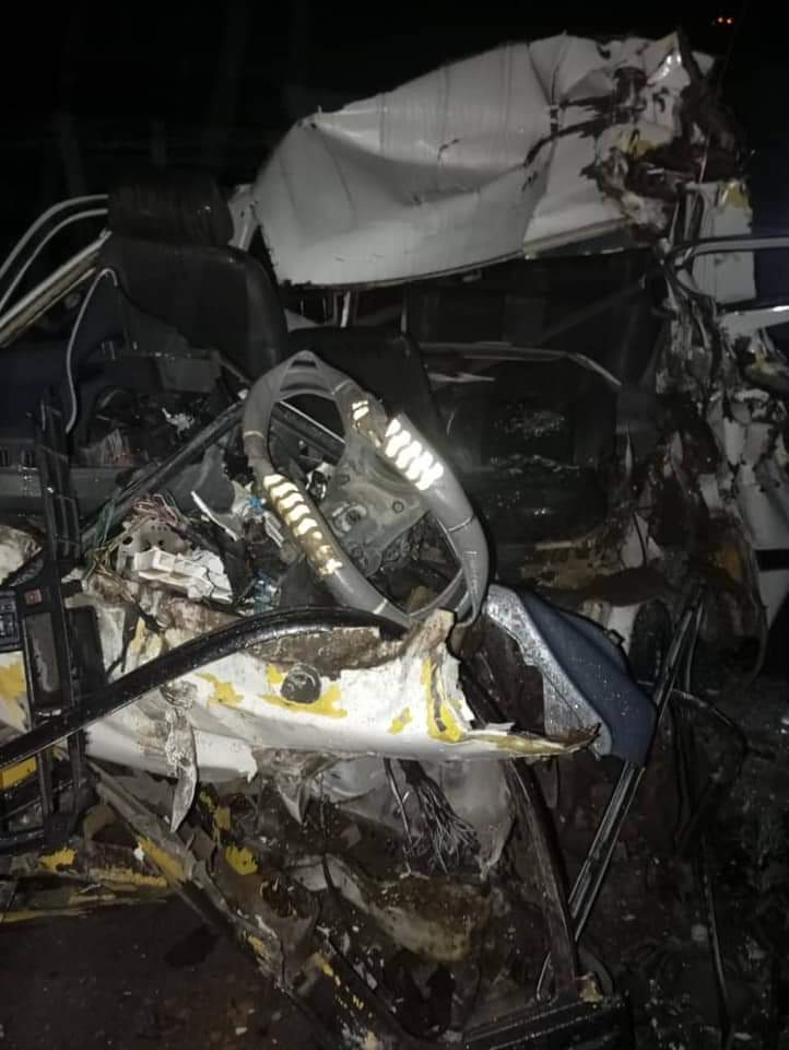 Man dies 4 months to wedding, leaves 1-year-old child behind in fatal car accident caused by truck packed by roadside in Calabar