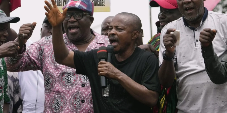 Comrade Joe Ajaero, NLC President (Middle with microphone)