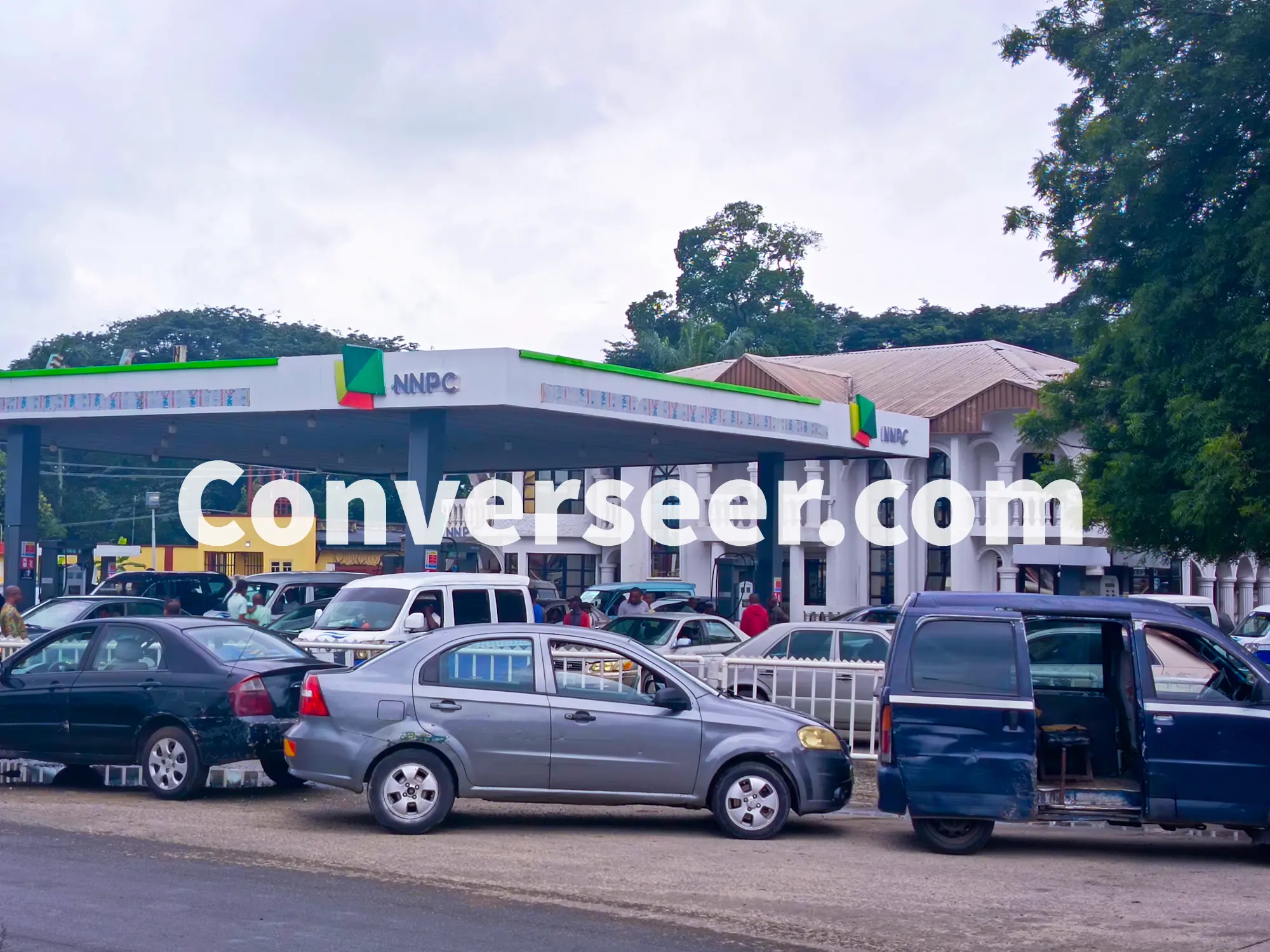 Fuel scarcity: CRSG to hammer on filling stations, black marketers hoarding products