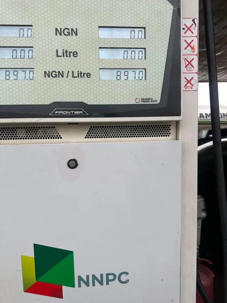 Nigerians react as NNPC increases petrol price to between N868 & N940 per litre