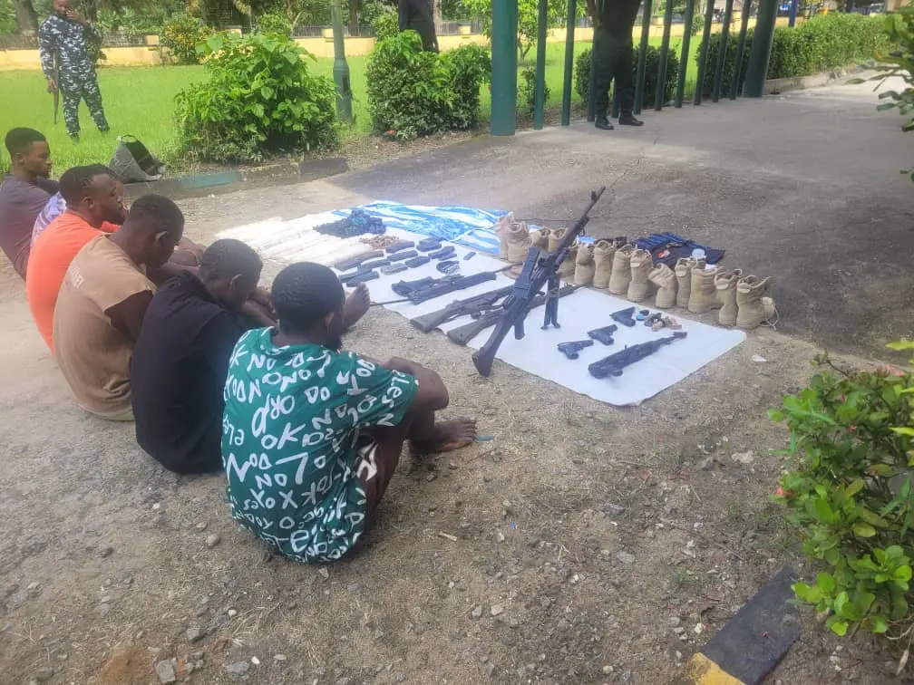 Police arrest 6 Ambazonian rebels, recover weapons in Cross River