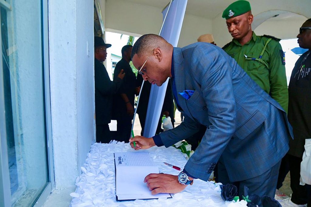 Gov Otu Presides Over Valedictory Session for Late Ex-AG Tanko Ashang