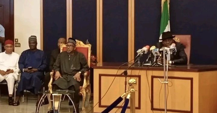 Gov Fubara defies Wike, Court, swears in 23 elected Rivers LG chairmen