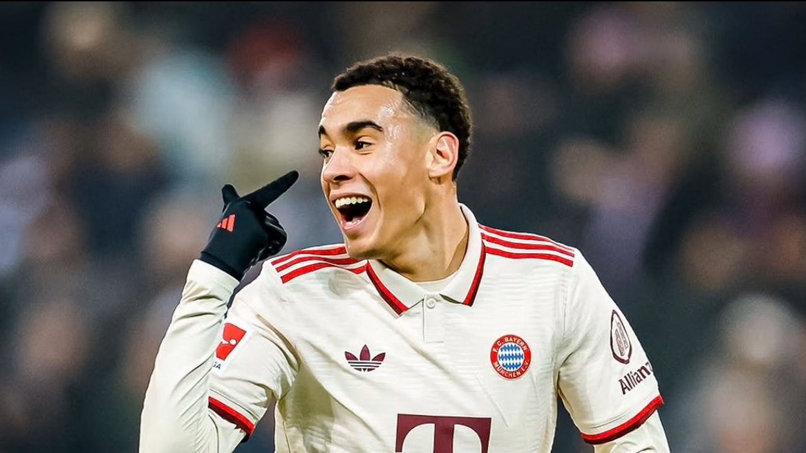 Bayern climb into top eight with win, Madrid edge Atalanta