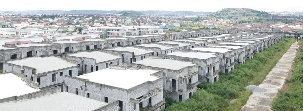 Top Politician Forfeits Estate Containing 753 Units of Duplexes, Others to FG in Abuja