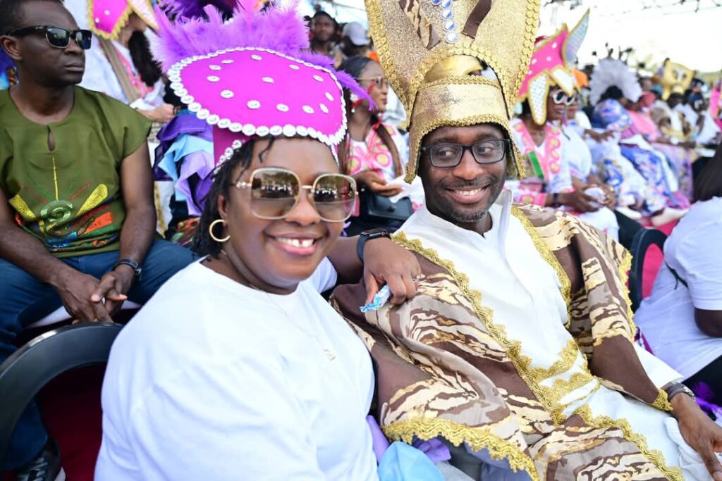 Buhari and Family Storm Carnival Calabar