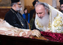 Orthodox Community Grieves the Burial of Archbishop Anastasios in Albania (+VIDEO)