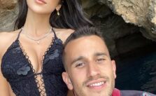 Footballer Alex Berenguer and His Wife 'Held at Gunpoint by Three Masked Robbers in Their Spanish Home'