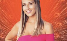 Who Is Amanda Batula? Biography, Age, Net Worth, Relationship Status, Height, and Ethnicity - Hollywood Zam