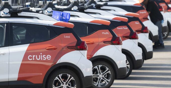 US Concludes Safety Investigation of GM's Cruise Robotaxi Division