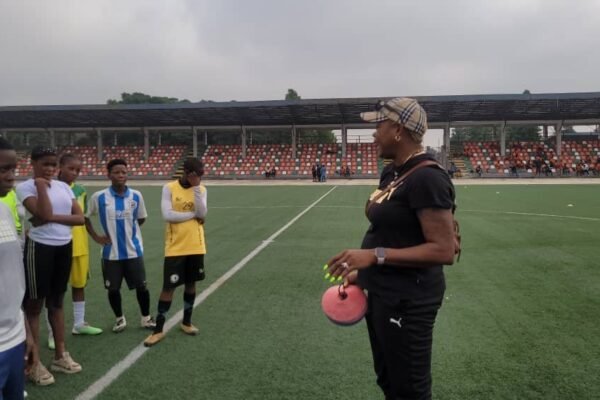 IMG 0031 Mercy Akide Offers Scholarship Opportunities to Nigerian Girls