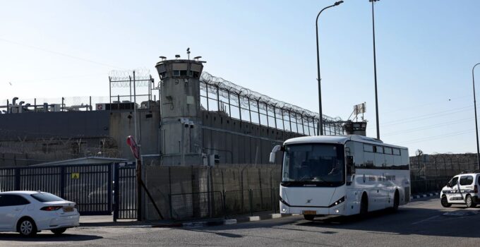 Hamas Releases 8 Additional Hostages as Israel Sets Free 110 More Palestinian Prisoners (Photos)