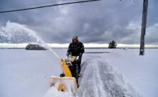 The Effects of Cold Weather on Your Body and How to Stay Safe This Winter