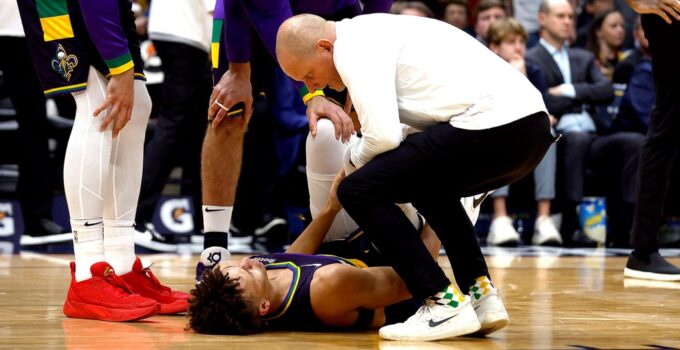 We Only Know Stuff About Legs: NBA Team Physicians Admit