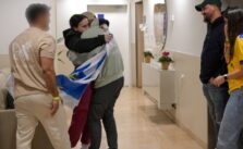 British Woman Breaks Silence After 470 Days of Captivity in Gaza