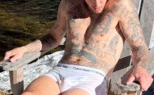 Justin Bieber Flaunts Underwear in Frigid Weather for a Thirst Trap Photo