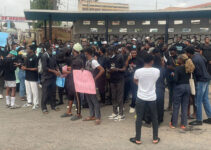 UCH Students Rally Against 82-Day Power Outage