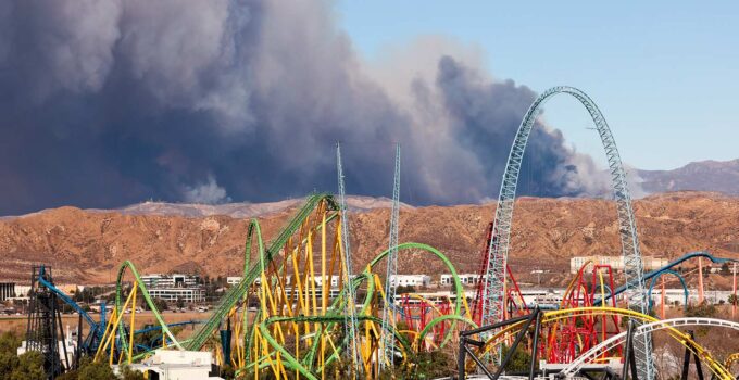 Southern California Wildfires: Hughes Fire Charred Over 9,000 Acres Near Castaic; Thousands Evacuate as 5 Freeway Reopens