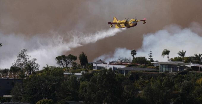 San Diego Air Station Navy Helicopters to Assist in Southern California Firefighting Efforts