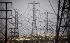 Videos/Pictures: Major Ice Storm Causes Power Lines to Spark and Ignite
