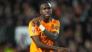 Vinicius Jr Apologises to Fans After Red Card in Valencia Clash