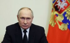 Trump Urges Putin to ‘Reach an Agreement’ on Ukraine or Face Consequences