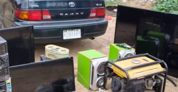 Police apprehend two burglary suspects and recover stolen property in Akwa Ibom