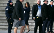 US Senator Wears Shorts and Sneakers to Donald Trump's Inauguration, Sits Front Row (Video/Photos)