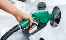Following Dangote Refinery's Price Hike, Filling Stations Raise Fuel Prices to N1,090 per Liter