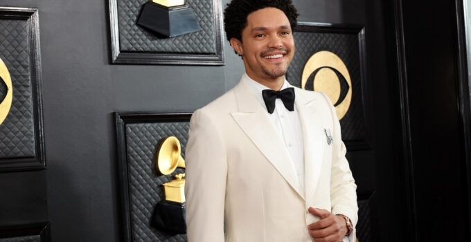 Trevor Noah to Host the 2025 Grammy Awards