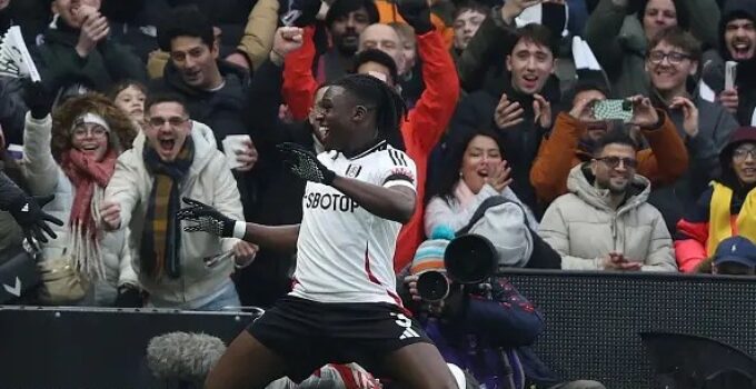 Bassey Scores Decisive Goal for Fulham as Man City and Arsenal Achieve Dominant Victories