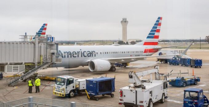 American Airlines Flight Delayed Due to Wi-Fi Hotspot Named ‘There is a Bomb on the Flight’