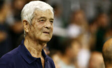 Soccer Icon Takis Oikonomopoulos Dies at 81