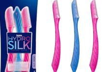 Save 30% on the Schick Hydro Silk Touch-Up Dermaplaning Tool with Precision Cover!