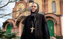 Pükhtitsa Abbess to Estonian Parliament: You're Fully Aware That You're Attempting to Ban Us
