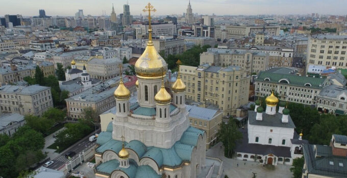 Serbian President Honors Moscow's Sretensky Monastery