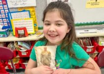 Heartwarming Reunion: Second Grader Welcomes Military Father at Clyde Elementary